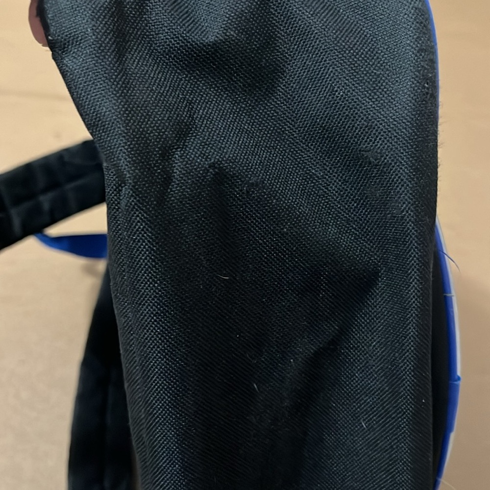 Pokéball Backpack ⬇️ - Picture 10 of 11